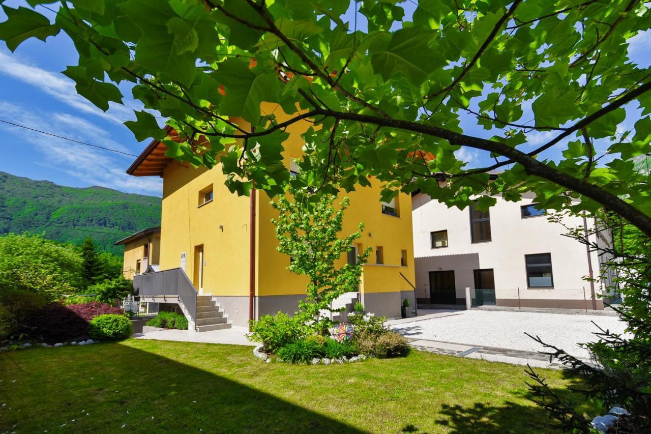 Apartment And Rooms Hisa Sonca Кобарид Екстериор снимка