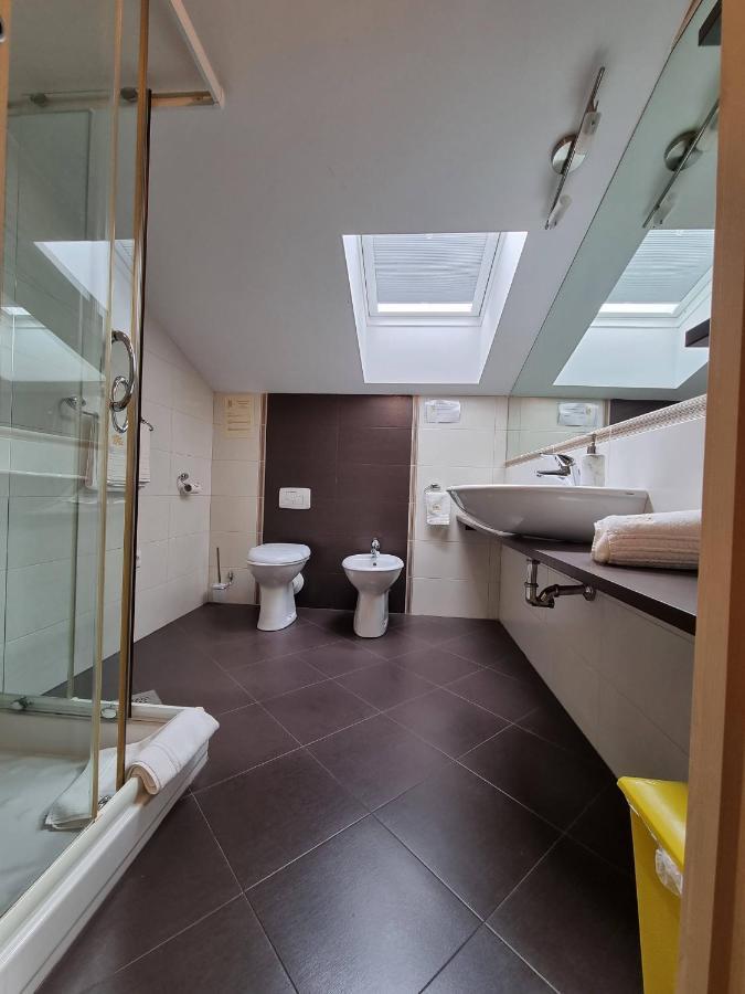 Apartment And Rooms Hisa Sonca Кобарид Екстериор снимка