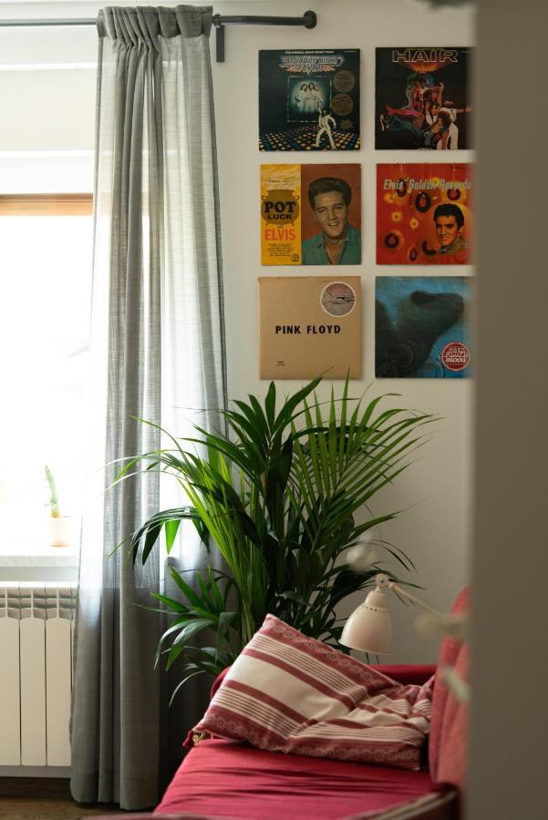 Apartment And Rooms Hisa Sonca Кобарид Екстериор снимка